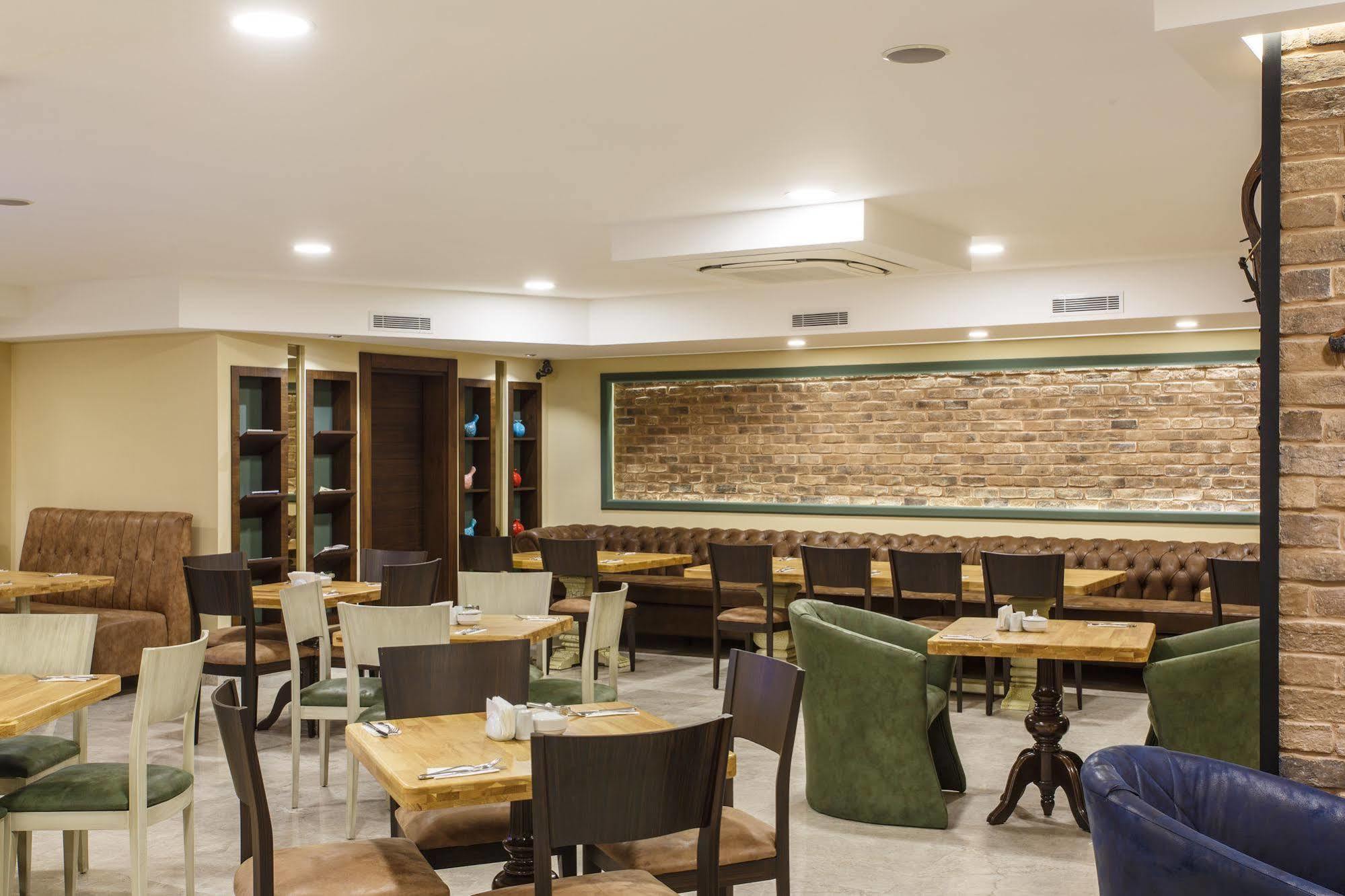 Antroyal Hotel อันตัลยา ภายนอก รูปภาพ