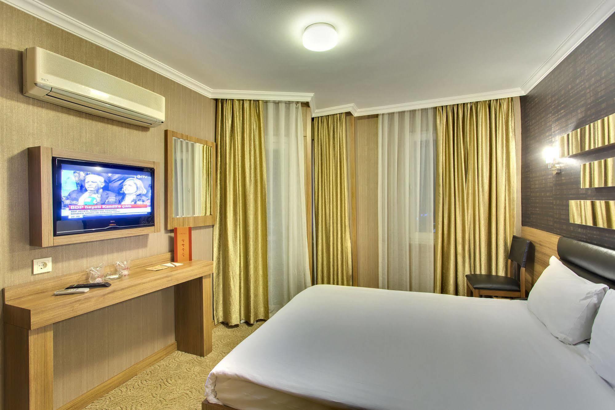 Antroyal Hotel อันตัลยา ภายนอก รูปภาพ